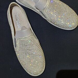 Skechers Street Women’s Sz 11 Silver Rhinestones Pearls Slip On Sneakers (801W)
